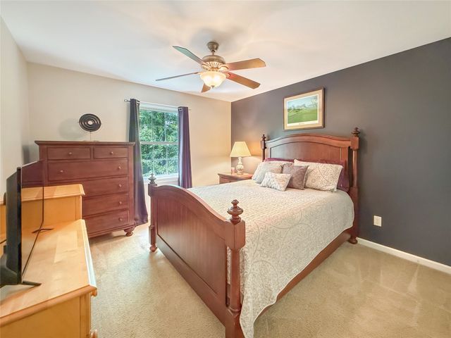 5820 FOREST Crossing, Erie, PA 16506