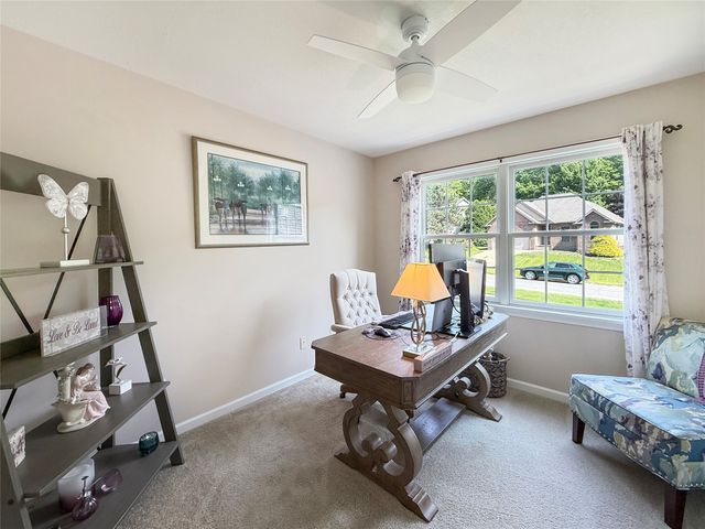 5820 FOREST Crossing, Erie, PA 16506