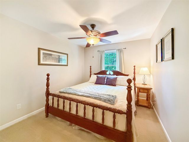 5820 FOREST Crossing, Erie, PA 16506