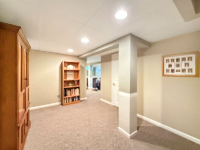 5820 FOREST Crossing, Erie, PA 16506