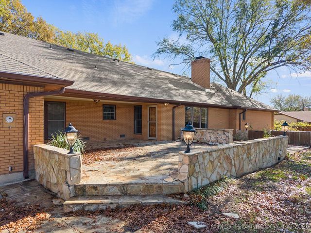 535 Sunset Drive SW, Ardmore, OK 73401