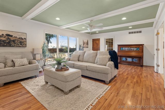 535 Sunset Drive SW, Ardmore, OK 73401