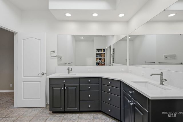 5660 N Star Ridge Way, Star, ID 83669