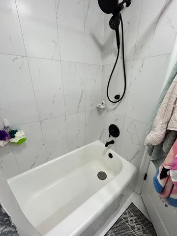 430 Oak Street, Des Plaines, IL 60016