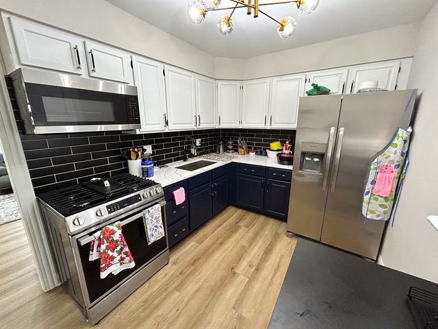 430 Oak Street, Des Plaines, IL 60016