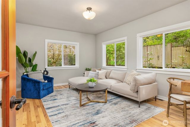 9835 NE Rose Trail Lane, Bainbridge Island, WA 98110
