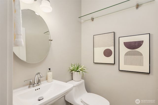 9835 NE Rose Trail Lane, Bainbridge Island, WA 98110