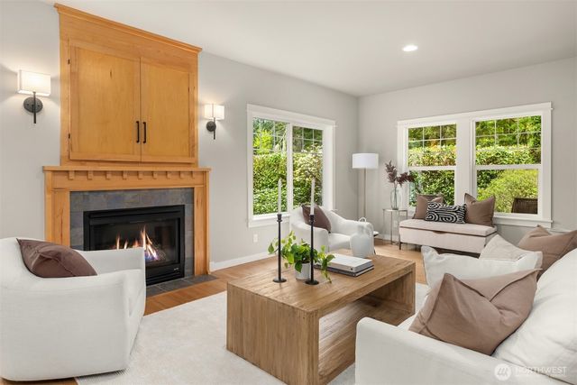 9835 NE Rose Trail Lane, Bainbridge Island, WA 98110