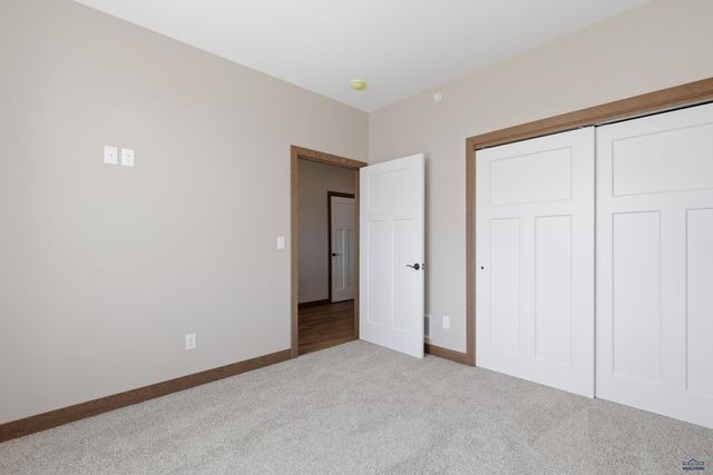 1222 PINNACLE CT, Rapid City, SD 57701