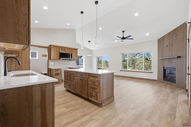 1222 PINNACLE CT, Rapid City, SD 57701