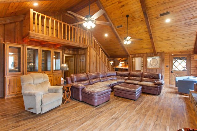 782 Rosie Wady Rd, Gladewater, TX 75647