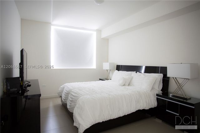 999 SW 1st Ave 2915, Miami, FL 33130