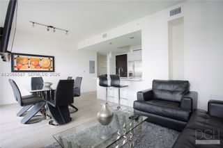 999 SW 1st Ave 2915, Miami, FL 33130
