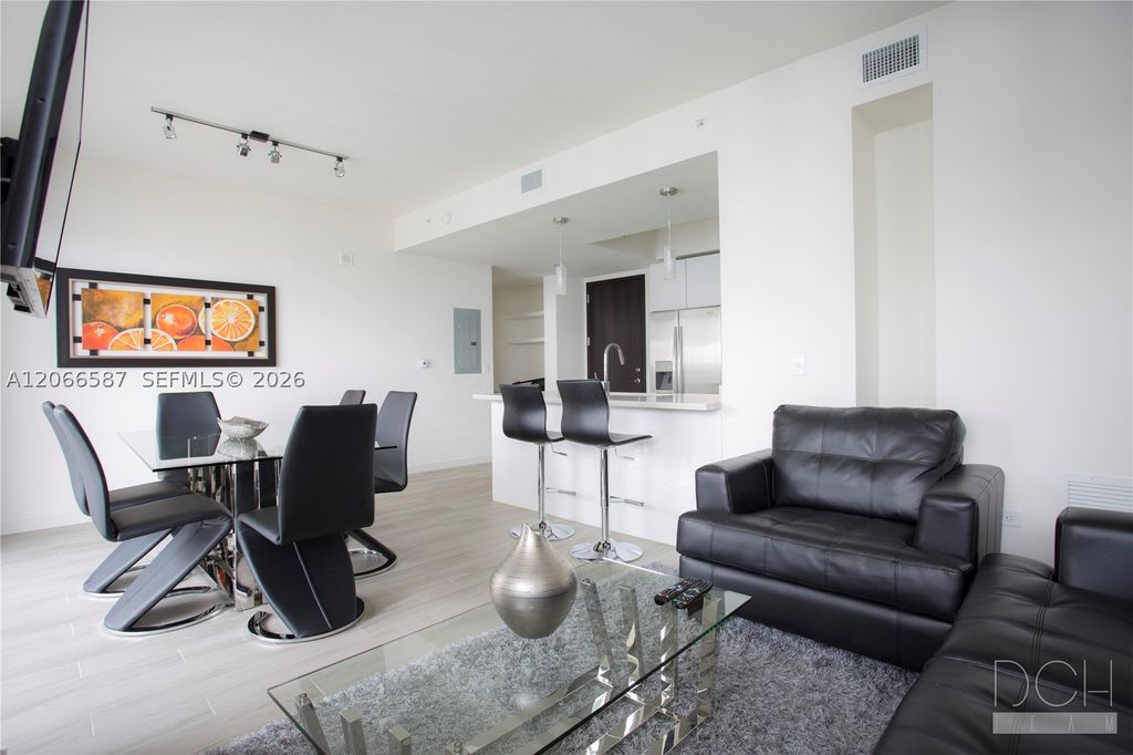 999 SW 1st Ave 2915, Miami, FL 33130