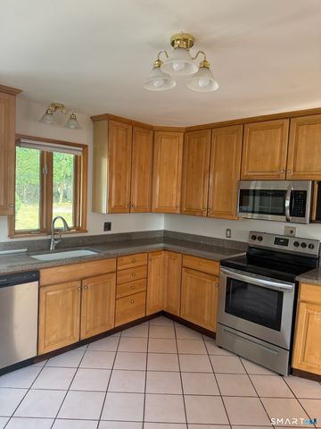 25 Ludlow Manor, Norwalk, CT 06855