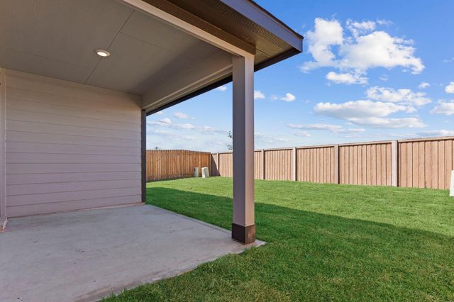 1018 Blue Stone Drive, Beasley, TX 77417