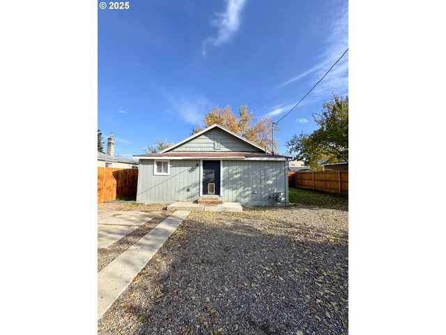 971 Walnut St, Baker City, OR 97814