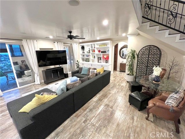 4149 Barrett Rd, Los Angeles, CA 90032