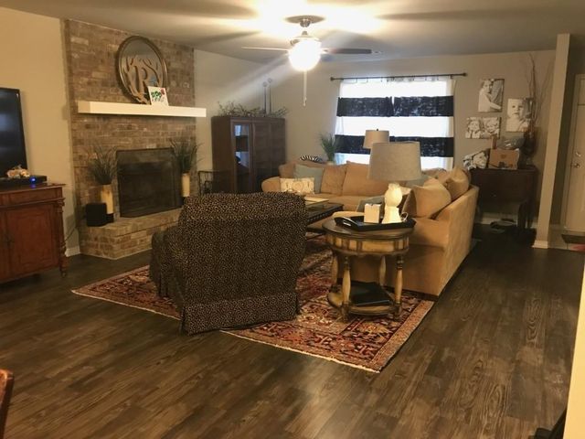 2323 Kantz Lane, Fayetteville, AR 72703