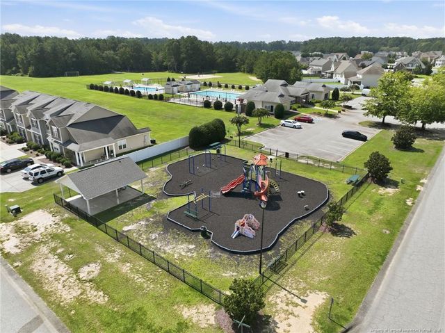 634 Collinwood Drive, Raeford, NC 28376