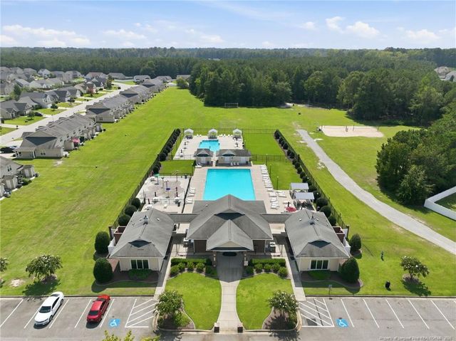 634 Collinwood Drive, Raeford, NC 28376