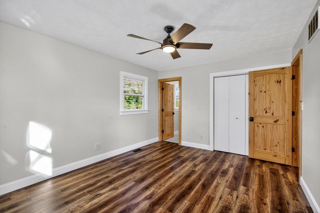 445 Ashley Camp Road, Harrodsburg, KY 40330