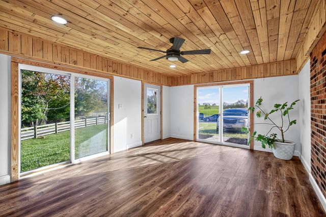445 Ashley Camp Road, Harrodsburg, KY 40330