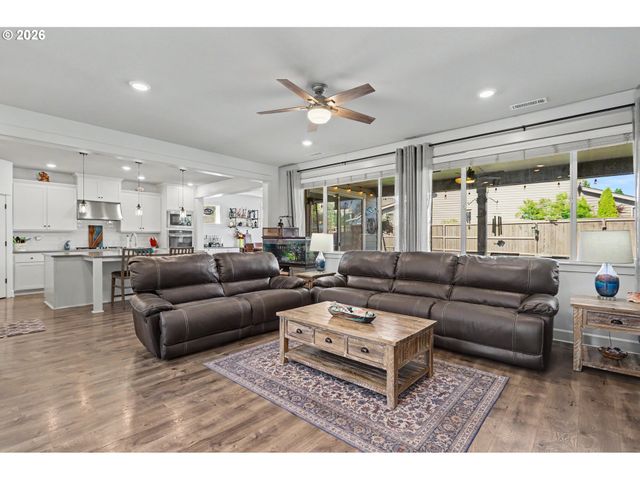13803 Nw 55th Ave, Vancouver, WA 98685