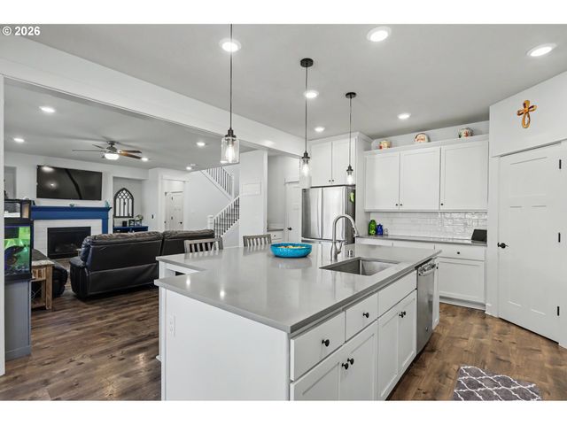 13803 Nw 55th Ave, Vancouver, WA 98685