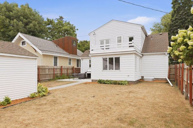 2129 Hartford Avenue, Saint Paul, MN 55116