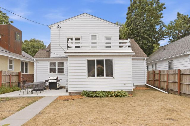 2129 Hartford Avenue, Saint Paul, MN 55116