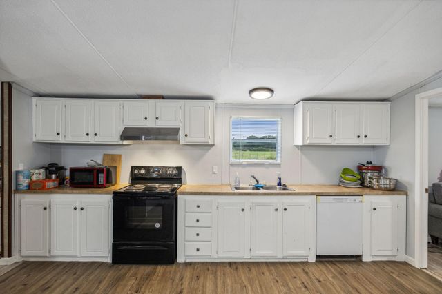 1946 County Road 2290, Quinlan, TX 75474