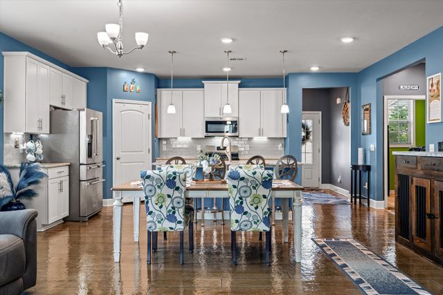 6633 Tulip Tree Dr, Murfreesboro, TN 37128