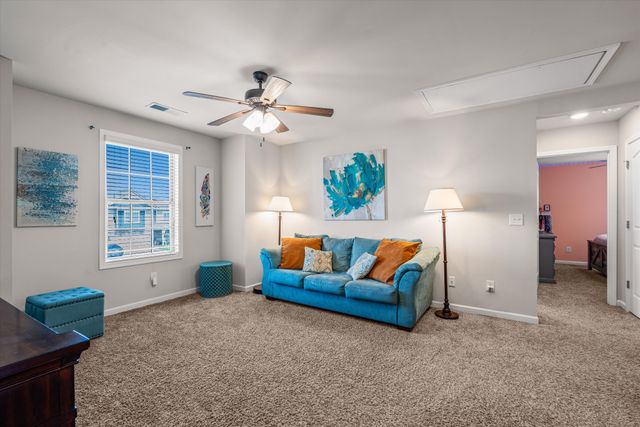 6633 Tulip Tree Dr, Murfreesboro, TN 37128