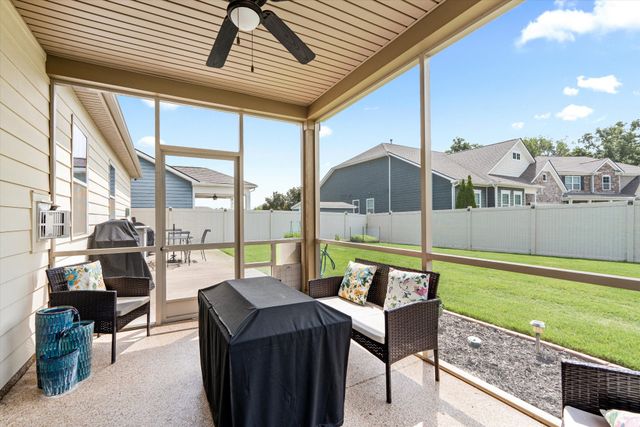 6633 Tulip Tree Dr, Murfreesboro, TN 37128