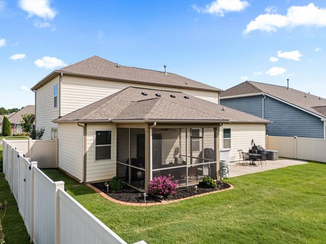 6633 Tulip Tree Dr, Murfreesboro, TN 37128