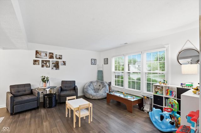 230 Wyndotte Drive, Carmel, IN 46032