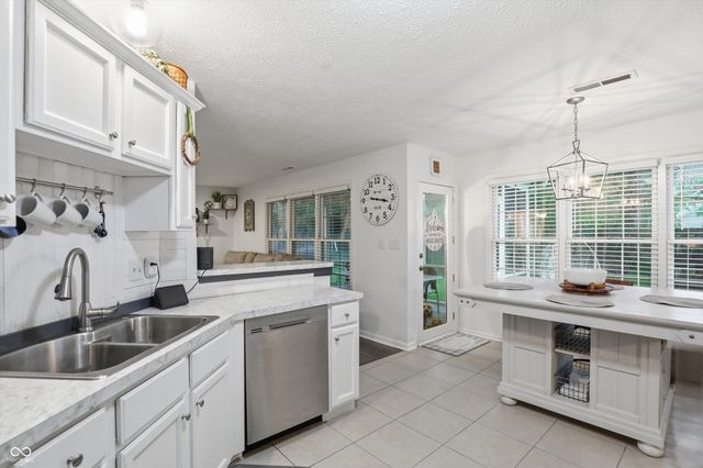 230 Wyndotte Drive, Carmel, IN 46032