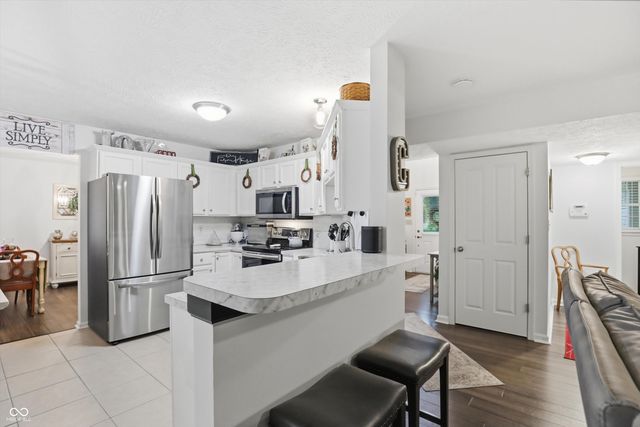 230 Wyndotte Drive, Carmel, IN 46032