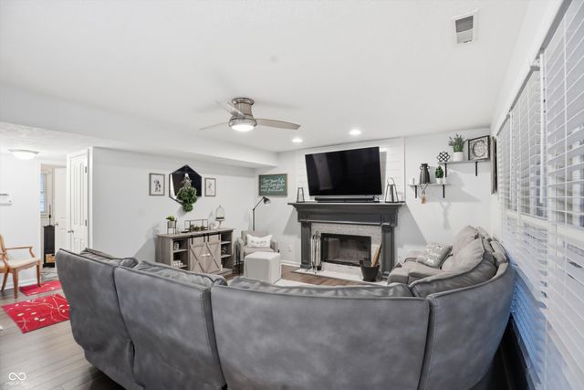 230 Wyndotte Drive, Carmel, IN 46032
