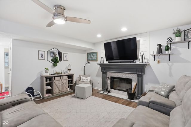 230 Wyndotte Drive, Carmel, IN 46032