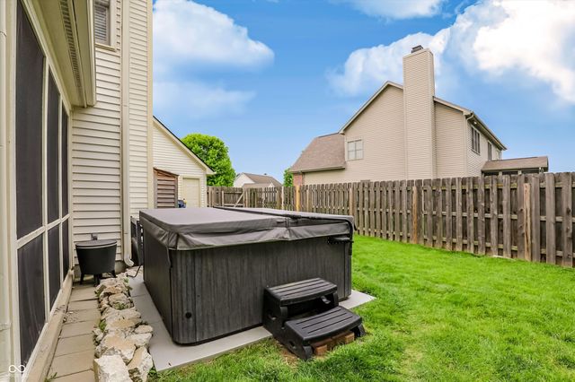 230 Wyndotte Drive, Carmel, IN 46032