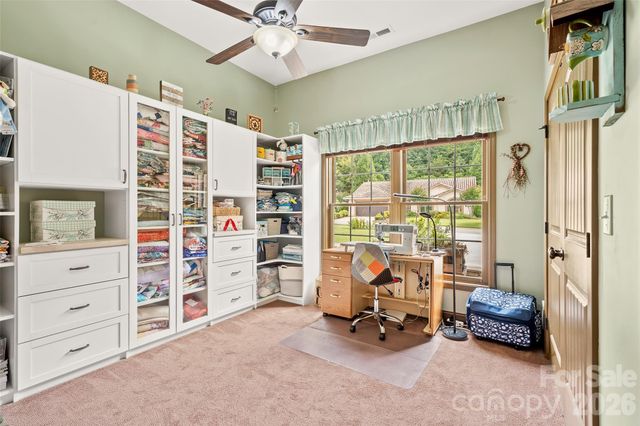 25 Ocaso Drive, Asheville, NC 28806
