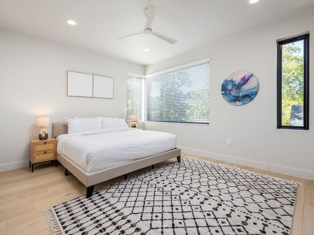 6620 Isabelle DR A, Austin, TX 78752