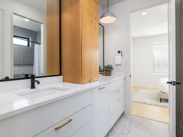 6620 Isabelle DR A, Austin, TX 78752