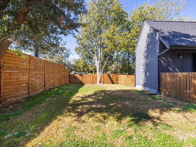 6620 Isabelle DR A, Austin, TX 78752