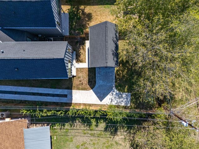 6620 Isabelle DR A, Austin, TX 78752