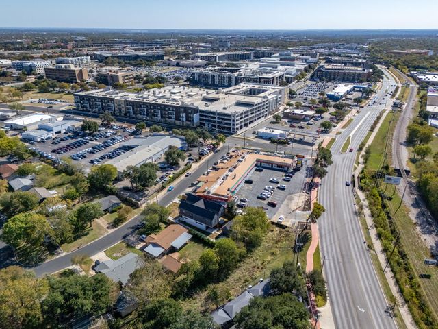 6620 Isabelle DR A, Austin, TX 78752