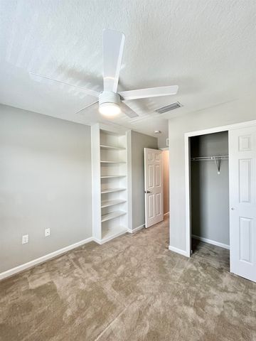 150 Silver Fern Dr, St Augustine, FL 32086