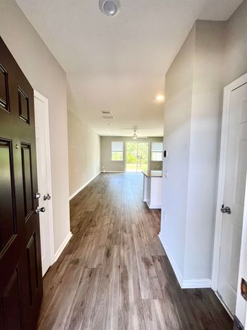 150 Silver Fern Dr, St Augustine, FL 32086